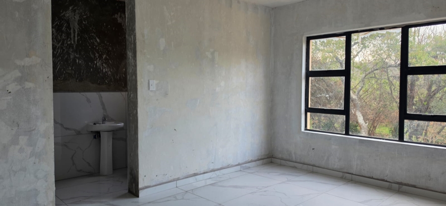 6 Bedroom Property for Sale in Buffelspoort Eco Estate North West